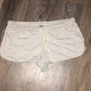 Comfy champion shorts - XL